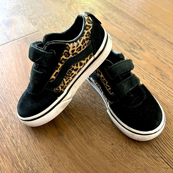 Vans Shoes Girls Vans Toddler Ward Velcro Skate Shoes Poshmark